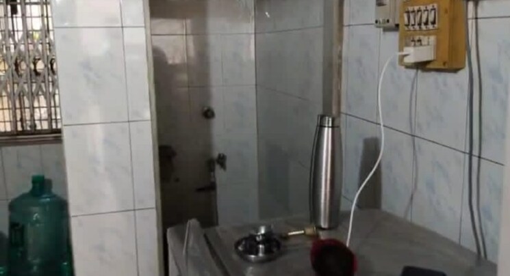 Bathroom, parel Commercial Shop 350 Sq.Ft. In Parel Mumbai 9056400