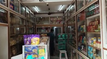  Shop For Sale in Parel