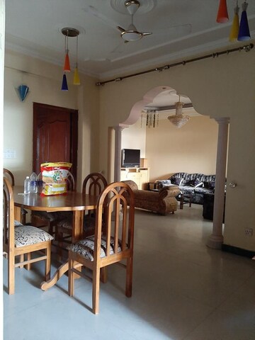 Living Room in 3.5 BHK Apartment at Sector 4 Dwarka – for Rent