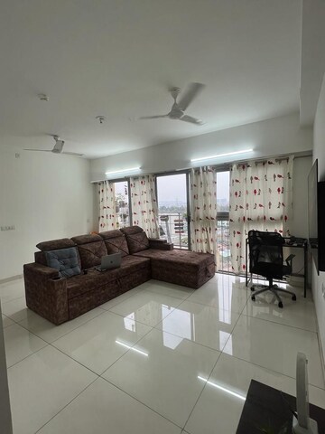 Team Area in 2 BHK Apartment at Amanora Adreno Towers, Hadapsar – for Rent