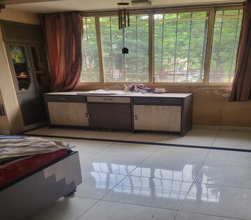 Bedroom in 1 BHK Apartment at Matunga East – for Rent