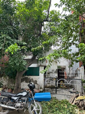 1 RK Independent House – Exterior View View at Sector 26 - for Sale