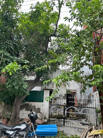 1 RK Independent House – Exterior View View at Sector 26 - for Sale