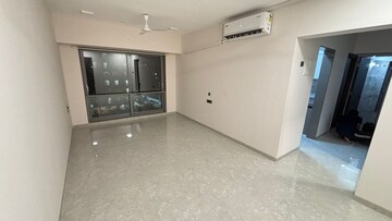 2 BHK Apartment For Rent in Santacruz West