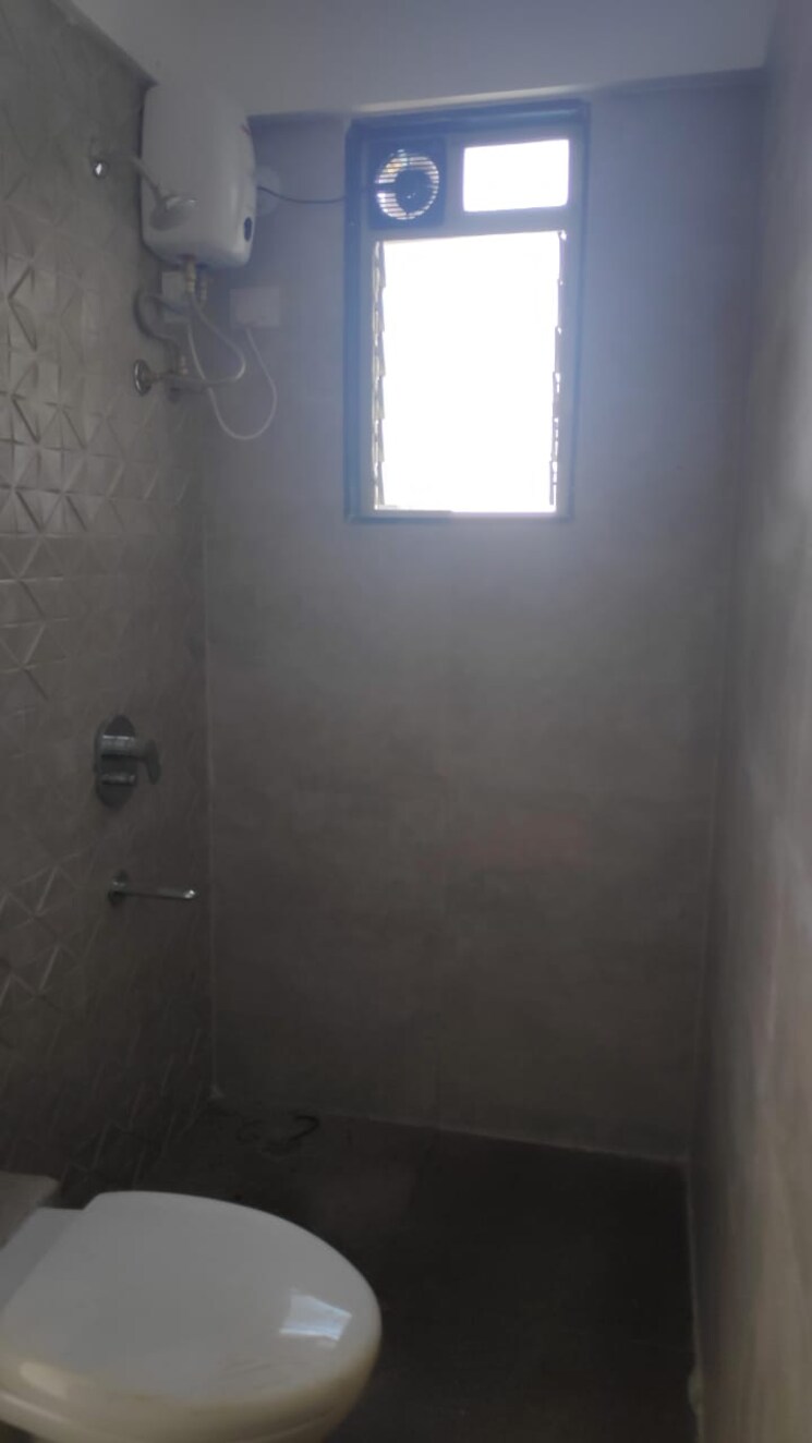 Bathroom, wellwisher-kiarah-terrazo 2 Bedroom 770 Sq.Ft. Apartment In Hadapsar Pune 9056465