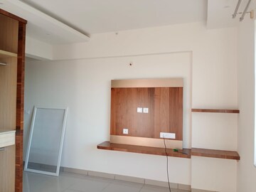Room in 3 BHK Apartment at Prestige Royale Gardens, Gantiganahalli – for Rent