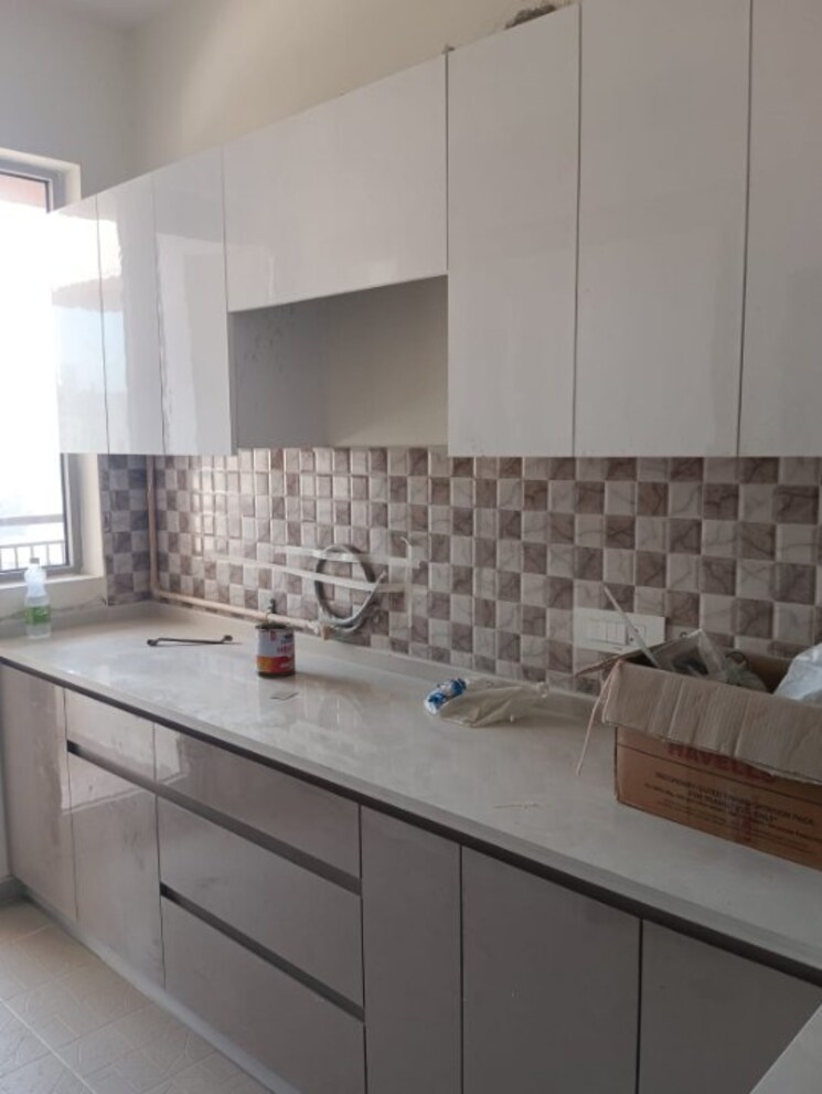 Kitchen, paras-dews 2 Bedroom 1385 Sq.Ft. Apartment In Sector 106 Gurgaon 9027731