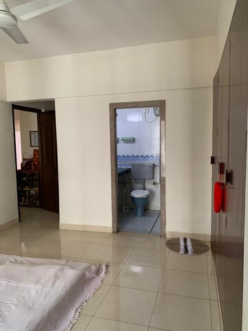 Bathroom in 3 BHK Apartment at Orchid Glade, Santacruz West – for Sale