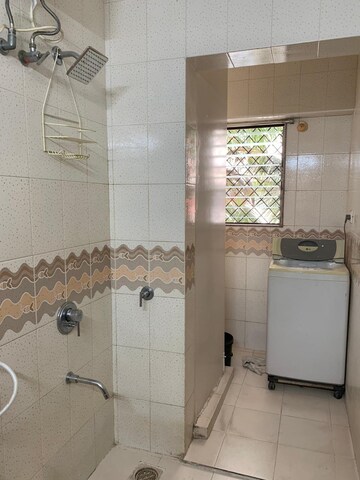 Bathroom in 3 BHK Apartment at Orchid Glade, Santacruz West – for Sale