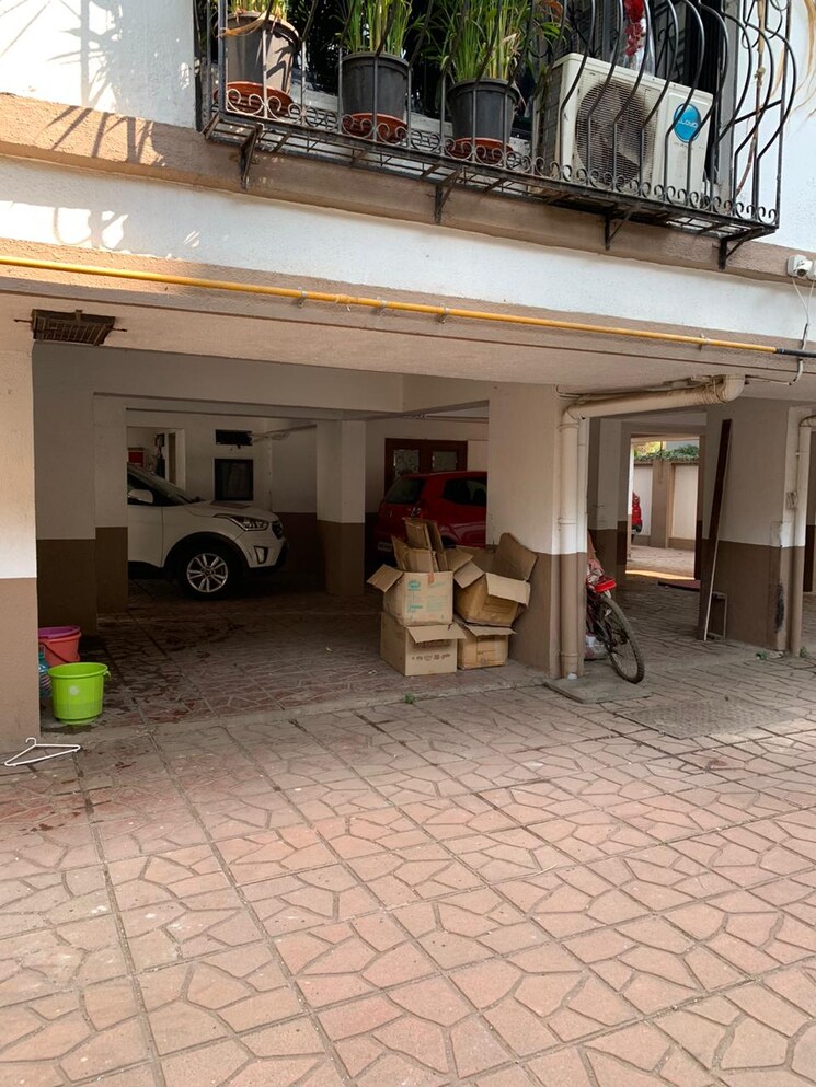  Parking, orchid-glade 3 Bedroom 1400 Sq.Ft. Apartment In Santacruz West Mumbai 9056471