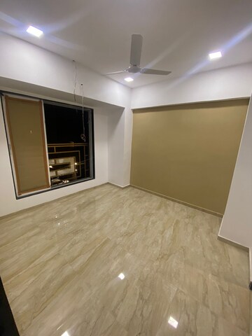 Room in 2 BHK Apartment at Mohini Castle, Khar West – for Rent