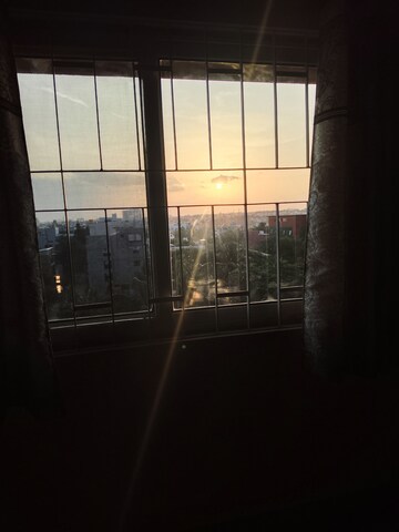 Room in 3 BHK Apartment at Salarpuria Gold Summit, Hennur – for Rent