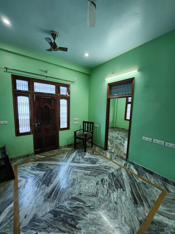Room in 5 BHK Independent House at Susuwahi – for Rent