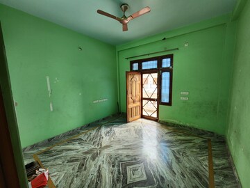Bedroom in 5 BHK Independent House at Susuwahi – for Rent
