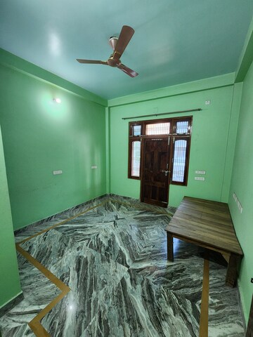 Bedroom in 5 BHK Independent House at Susuwahi – for Rent