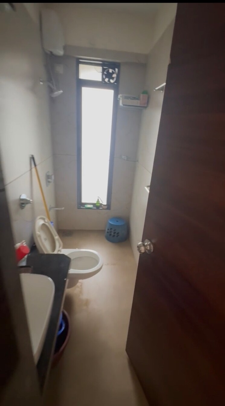 Attached Bathroom, sosar-solitaire 2 Bedroom 684 Sq.Ft. Apartment In Khar West Mumbai 9056564