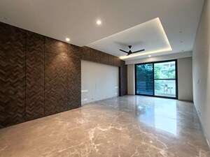Room in 3.5 BHK Builder Floor at Sector 89 – for Sale