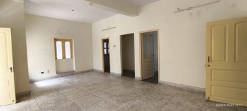 Room in  Office Space at Gariahat Road – for Rent
