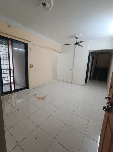 Room in 2 BHK Apartment at Kopar Khairane – for Sale