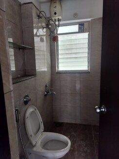 2 BHK Apartment For Sale in Amanora Victory Towers