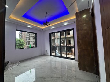 Living Room in 3 BHK Builder Floor at BPTP District 3, Sector 85 – for Sale