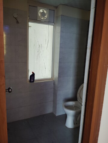 Bathroom in 3 BHK Apartment at Amrapali Dream Valley, Tech Zone 4 Greater Noida – for Rent