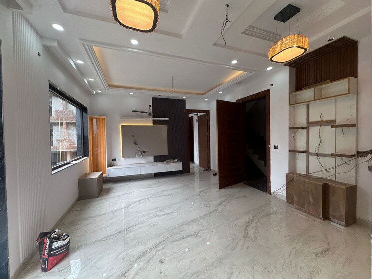  Parking, bptp-district-3 3 Bedroom 1450 Sq.Ft. Builder Floor In Sector 85 Faridabad 9056636