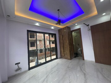 Bedroom in 3 BHK Builder Floor at BPTP District 3, Sector 85 – for Sale