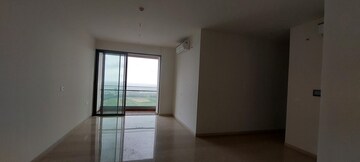 Room in 3 BHK Apartment at Piramal Mahalaxmi, Mahalaxmi – for Rent