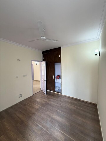 Room in 2 BHK Apartment at Raheja Atharva, Sector 109 – for Rent