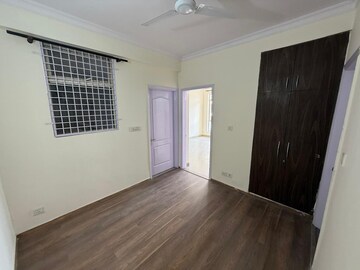 Room in 2 BHK Apartment at Raheja Atharva, Sector 109 – for Rent