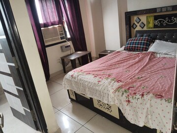 Bedroom in 1 BHK Apartment at Karol Bagh – for Rent