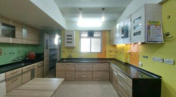Kitchen in 3 BHK Apartment at Hiranandani Meadows, Manpada – for Rent
