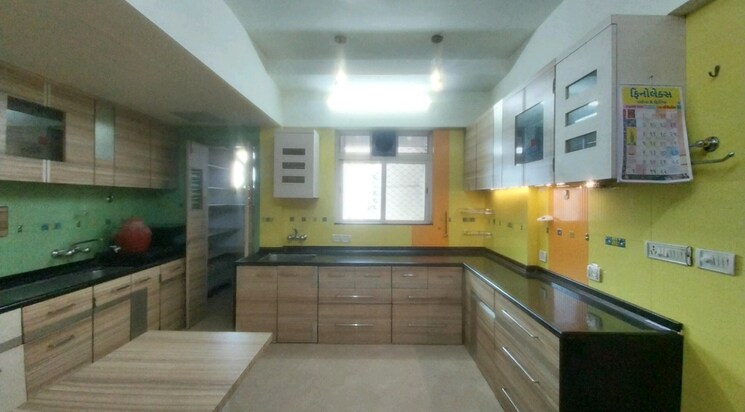 Kitchen, hiranandani-meadows 3 Bedroom 1350 Sq.Ft. Apartment In Manpada Thane 9056713