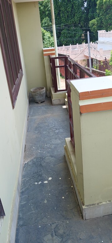 Balcony in 3 BHK Builder Floor at Katra – for Rent