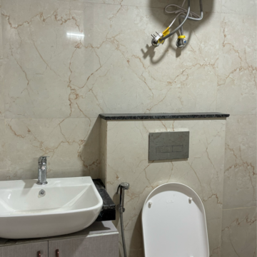 Bathroom in 2.5 BHK Apartment at Smart World Gems, Sector 89 – for Rent