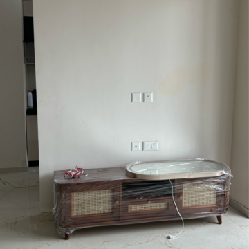 Furnished Amenities in 2.5 BHK Apartment at Smart World Gems, Sector 89 – for Rent