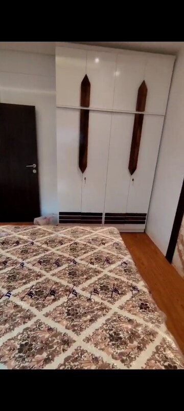 Bedroom in 1 BHK Apartment at Bandra West – for Rent