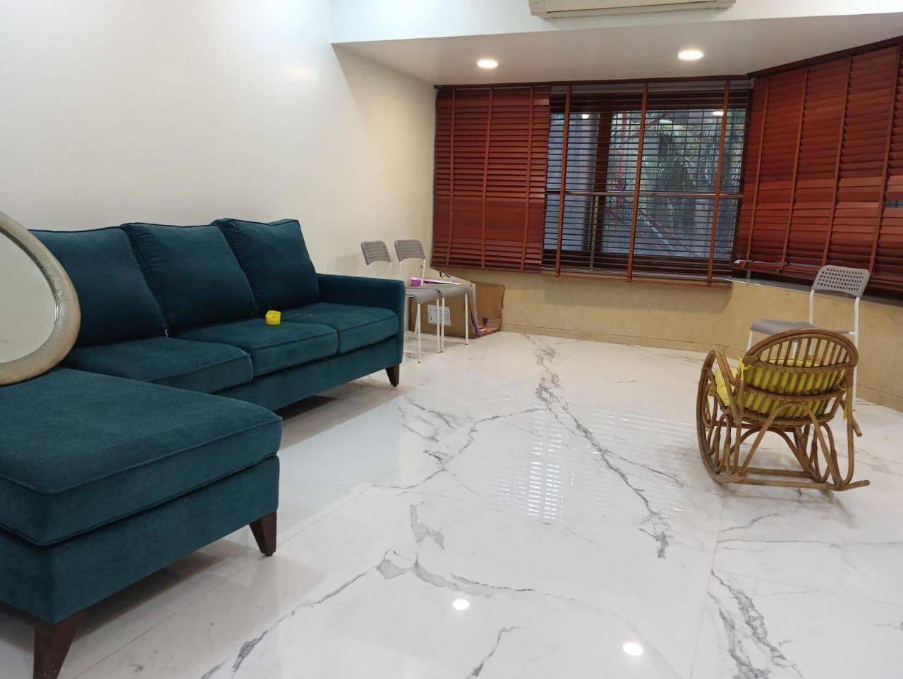 3 BHK + Servant Room Apartment For Rent in Prabhadevi CHS