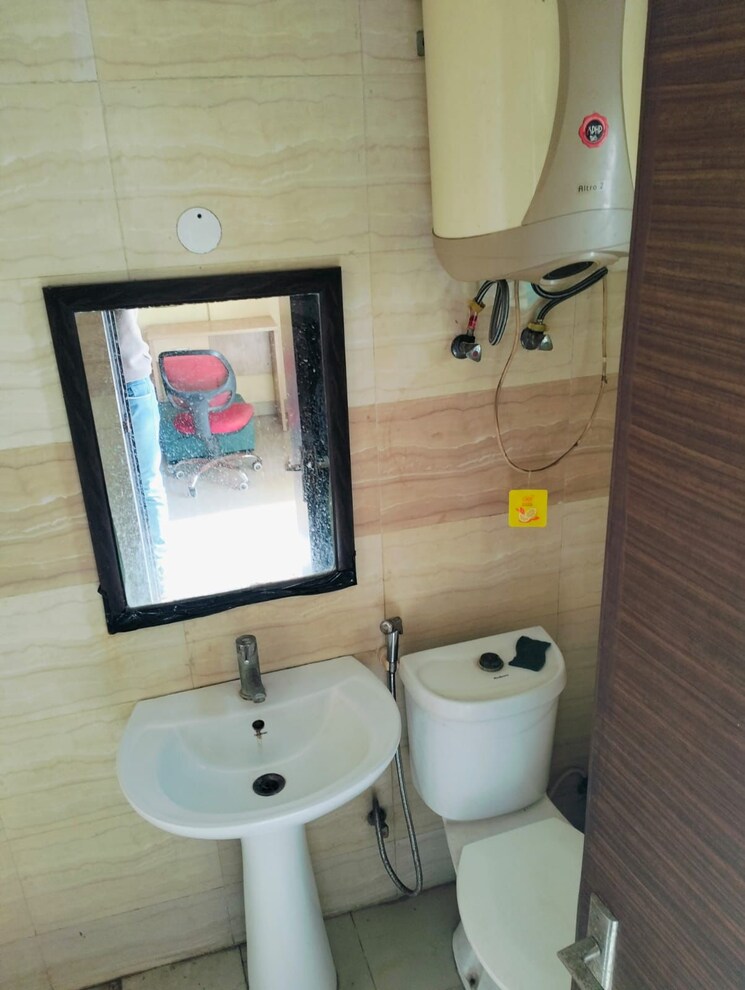 Bathroom, supertech-ecociti 1 RK 490 Sq.Ft. Apartment In Sector 137 Noida 9056759