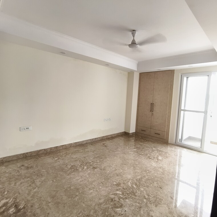 Room, greater kailash i 4 Bedroom 3000 Sq.Ft. Builder Floor In Greater Kailash I Delhi 9056792