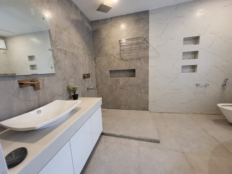 Bathroom, bestech-park-view-spa 3 Bedroom 2470 Sq.Ft. Apartment In Sector 47 Gurgaon 9056804