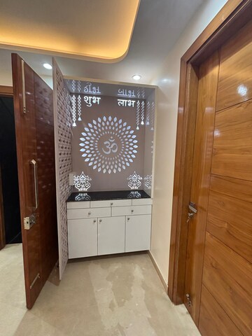 Living Room in 3 BHK Apartment at Bestech Park View Spa, Sector 47 – for Rent