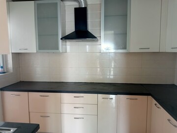Kitchen in 3.5 BHK Apartment at Shree Vardhman Victoria, Sector 70 – for Rent