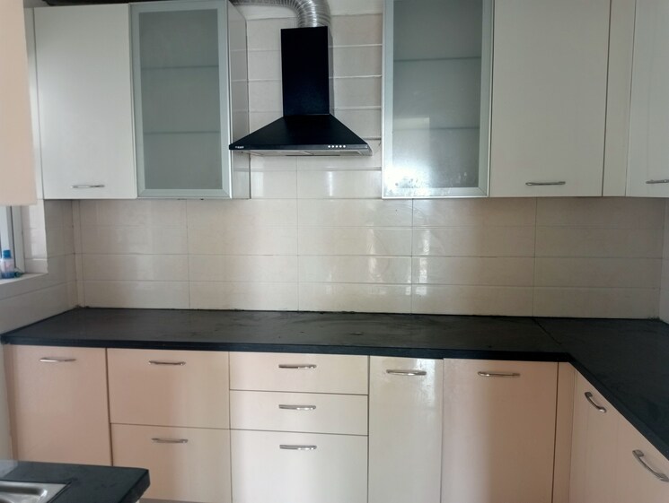 Kitchen, shree-vardhman-victoria 3.5 Bedroom 1950 Sq.Ft. Apartment In Sector 70 Gurgaon 9056825
