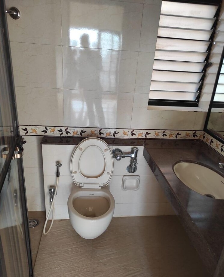 Bathroom, k-raheja-heights 2 Bedroom 1050 Sq.Ft. Apartment In Malad East Mumbai 9056790