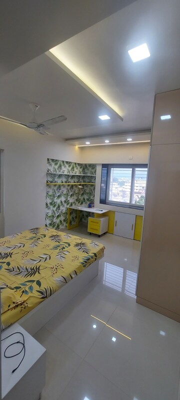 Bedroom in 3 BHK Apartment at Kumar Picasso Villa, Hadapsar – for Rent