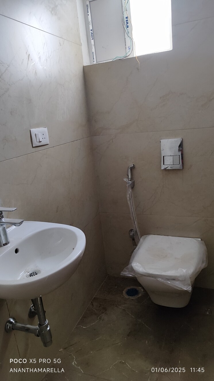 Bathroom, sunshine-vihaan 2 Bedroom 1217 Sq.Ft. Apartment In Alkapoor Hyderabad 9056809