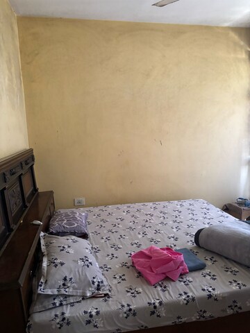 Bedroom in 2 BHK Apartment at Tulip Lemon, Sector 69 – for Rent