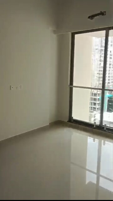 Room in 2 BHK Apartment at Anand Bhuvan Matunga, Matunga West – for Rent
